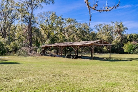 Online Realty Auction High Springs, FL Home on 11+ Acres - image 3