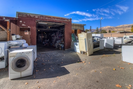 Commercial Property, Bakery, Restaurant, Hotel in Naches, WA - image 33