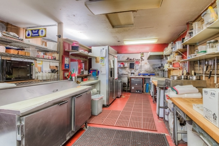 Commercial Property, Bakery, Restaurant, Hotel in Naches, WA - image 18