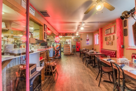 Commercial Property, Bakery, Restaurant, Hotel in Naches, WA - image 5