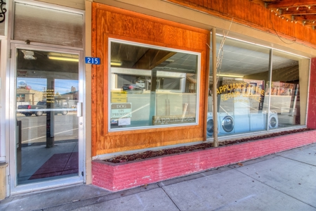 Commercial Property, Bakery, Restaurant, Hotel in Naches, WA - image 2