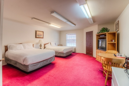 Commercial Property, Bakery, Restaurant, Hotel in Naches, WA - image 6