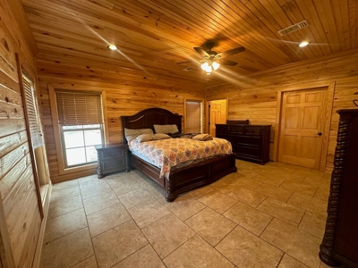 4 Bed 3 Bath House on 125 Acres for Sale In Lasalle Parish - image 16