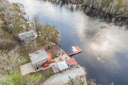 River House With Private Boat Ramp On Famous Suwannee River! - image 5
