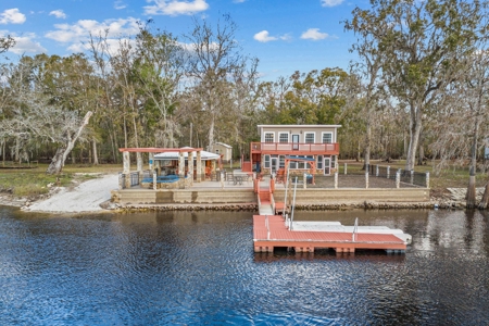River House With Private Boat Ramp On Famous Suwannee River! - image 12
