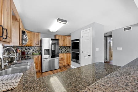 River House With Private Boat Ramp On Famous Suwannee River! - image 25