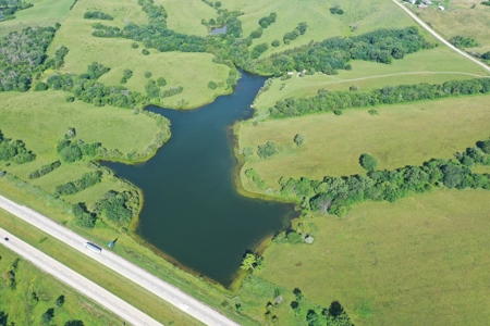 193 Acre Farm For Sale Located in Lamoni, Iowa - image 8