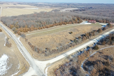 Hunters Paradise!!  Stunning 92.4-Acre IA-MO Border House - image 3