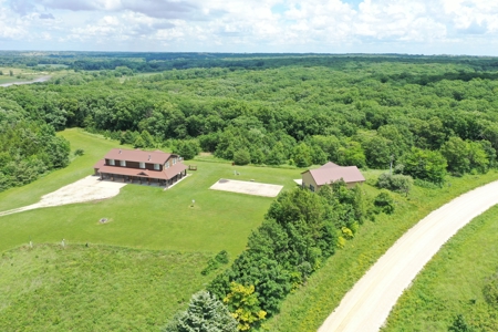 Hunters Paradise!!  Stunning 92.4-Acre IA-MO Border House - image 45