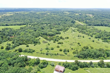 Hunters Paradise!!  Stunning 92.4-Acre IA-MO Border House - image 42