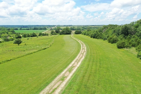 Hunters Paradise!!  Stunning 92.4-Acre IA-MO Border House - image 44