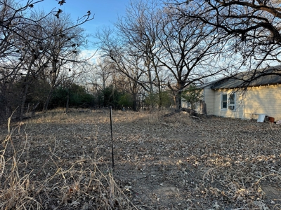 Corner Lot for Sale in Brownwood, TX – Build Home or Rental - image 2