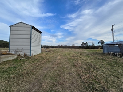 Country Acreage & Homestead - Adjoining National Forest - image 9