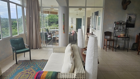 4-Bedroom Beachside Condo with Ocean Views in Mirador Las La - image 13