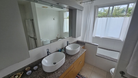 4-Bedroom Beachside Condo with Ocean Views in Mirador Las La - image 28