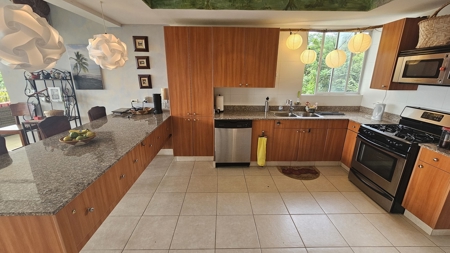 4-Bedroom Beachside Condo with Ocean Views in Mirador Las La - image 21