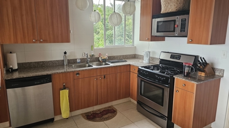4-Bedroom Beachside Condo with Ocean Views in Mirador Las La - image 15