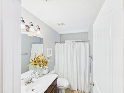 Golf Course Luxury Condo 2 Car Garage For Sale Harrison Ar - image 22