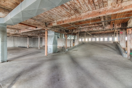 Prime Downtown Yakima Commercial Property for Sale – 50,000+ SQFT of Versatile Space - image 9
