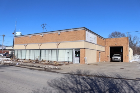 Commercial Property For Sale in Downtown Clinton, MO! - image 20