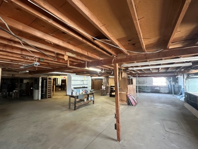 Commercial Property For Sale in Downtown Clinton, MO! - image 8