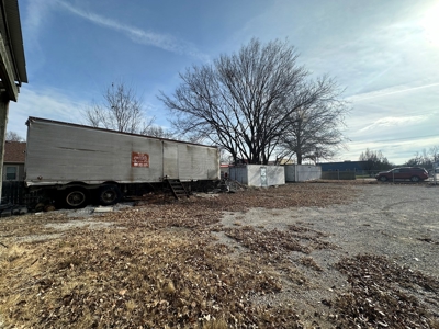 Commercial Property For Sale in Downtown Clinton, MO! - image 9