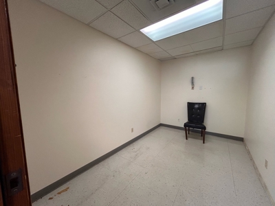 Commercial Lease In Yakima, WA - image 3