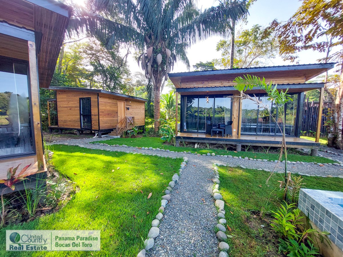 Turnkey Rental Cabins with Pool — Big Creek, Isla Colón - 14
