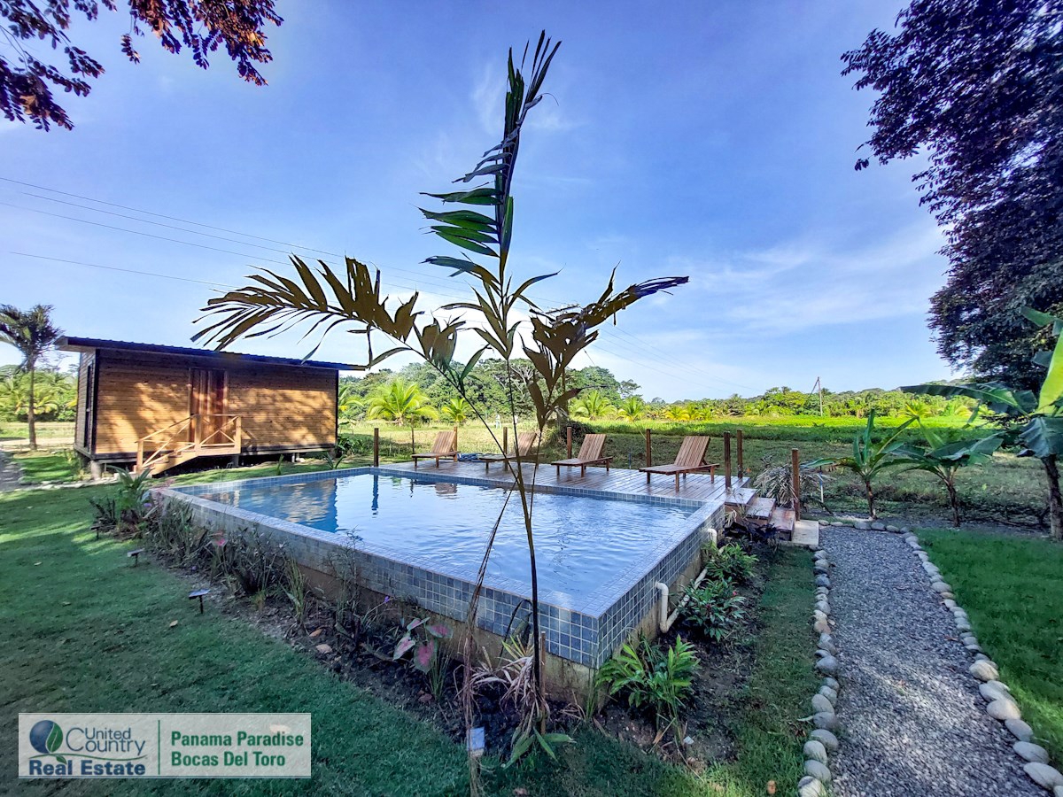 Turnkey Rental Cabins with Pool — Big Creek, Isla Colón - 13