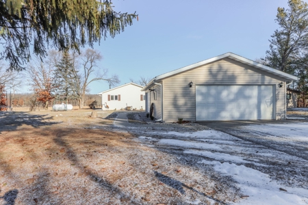 Riverfront Home for Sale in Marquette County, Wisconsin - image 37