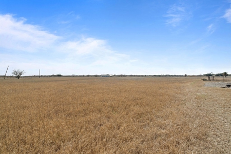 BARNDOMINIUM!!! 25 Acres with Coastal Hay Production - image 37