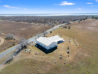 BARNDOMINIUM!!! 25 Acres with Coastal Hay Production - image 36