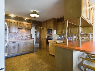 4 Bed 3 Bath Country Home on 13+ Acres For Sale Boone County - image 15