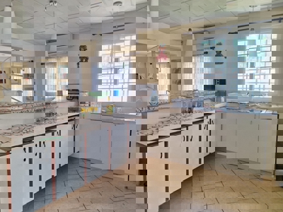 3-Bedroom Beach House with Pool & Jacuzzi in Costa Esmeralda - image 18