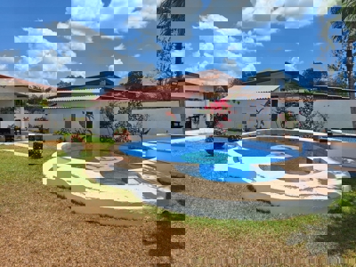 3-Bedroom Beach House with Pool & Jacuzzi in Costa Esmeralda - image 19