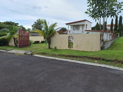 3-Bedroom Beach House with Pool & Jacuzzi in Costa Esmeralda - image 7