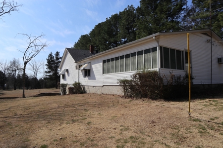 In Town Home, Shop & Acreage With Development Potential - image 46