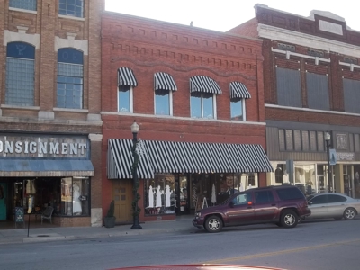 Commercial Building for Sale in Chanute, KS - image 3