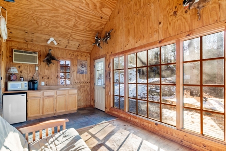 Cabins with Greers Ferry Lake View For Sale in Higden, AR - image 25