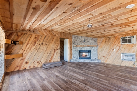 Cabins with Greers Ferry Lake View For Sale in Higden, AR - image 18
