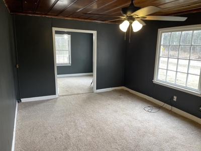 Country Home Fixer Upper With Storage For Sale In Tennessee - image 20