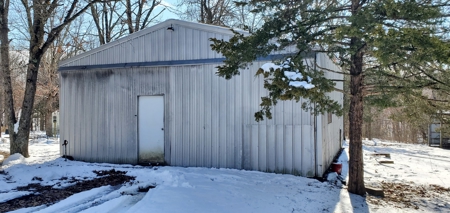 Investment Property or Starter Home in Wooded Setting!!! - image 30