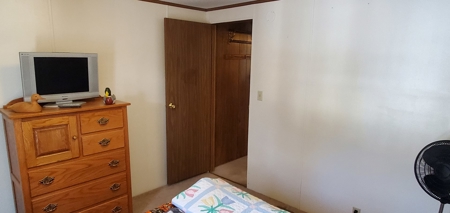 Investment Property or Starter Home in Wooded Setting!!! - image 6