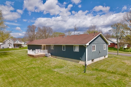 Cameron MO Ranch Home For Sale on Corner Lot - image 27