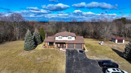 5 Acre Home with 3 bedrooms, 3 baths South of Rock Falls, IL - image 1