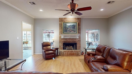 10304 Buffalo Ridge, Waco, TX 76712 – Exceptional Home - image 5