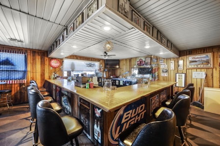Turn-Key Bar and Grill for Sale in Milan, Tennessee - image 1