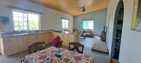 Charming 2-Bedroom Home with Spacious Yard in El Higo - image 32