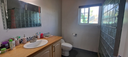 Charming 2-Bedroom Home with Spacious Yard in El Higo - image 20