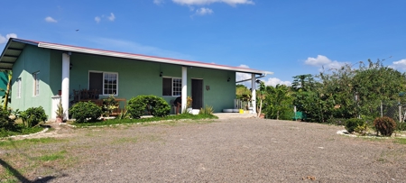 Charming 2-Bedroom Home with Spacious Yard in El Higo - image 11